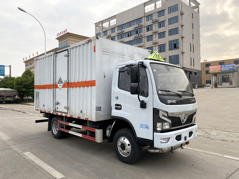 雜項危險物品廂式運(yùn)輸車，廂式運(yùn)輸車，楚勝汽車集團(tuán)